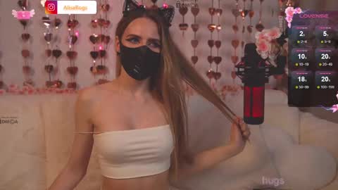 Snapshot of alisarogs chatting on 03/05/25, 11:05 Alisarogs online show from 03/05/25, 11:05