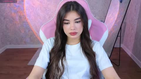 Alisha online show from 04/14/26, 01:55