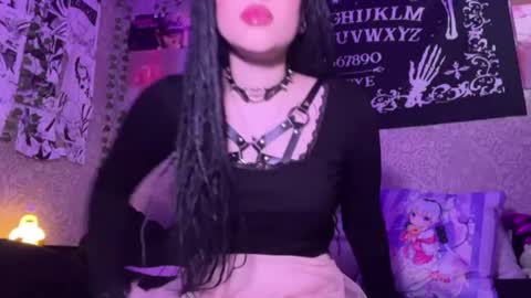 Snapshot of alisha_sky_ chatting on 05/25/26, 08:31 alisha_sky_ online show from 05/25/26, 08:31