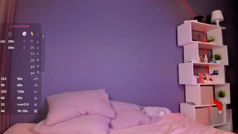 Snapshot of alishaaneta chatting on 01/05/25, 10:43 Alisha online show from 01/05/25, 10:43