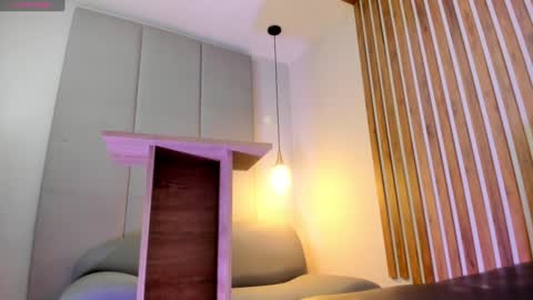           online show from 01/10/25, 04:30