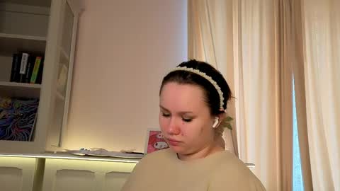 Alisia online show from 03/20/26, 07:35