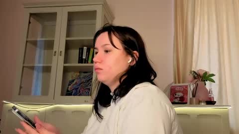 Alisia online show from 03/27/26, 08:26