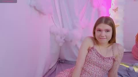 Alisia online show from 10/21/25, 03:57