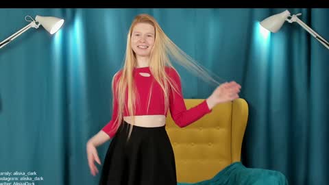 Snapshot of aliska_dark chatting on 01/31/25, 12:29 Alice online show from 01/31/25, 12:29