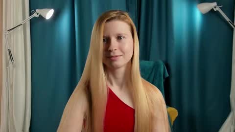 Snapshot of aliska_dark chatting on 02/25/25, 02:11 Alice online show from 02/25/25, 02:11