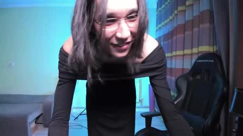 Alison online show from 02/15/26, 07:43