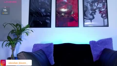 Snapshot of alison_wynter chatting on 05/16/26, 03:47 alison_wynter online show from 05/16/26, 03:47
