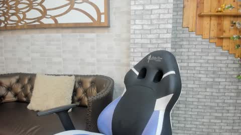 alisonn_doll online show from 01/17/26, 07:17