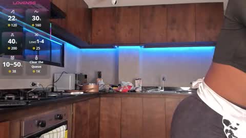 Alison Moon  online show from 10/17/25, 11:07