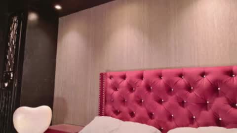 Alison Moon  online show from 03/22/26, 02:20