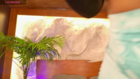 Snapshot of alisoon_moon chatting on 05/03/26, 12:33 Alison Moon online show from 05/03/26, 12:33