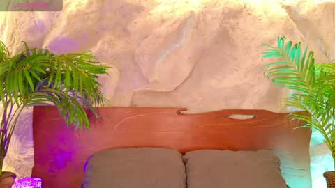 Snapshot of alisoon_moon chatting on 05/23/26, 11:09 Alison Moon online show from 05/23/26, 11:09