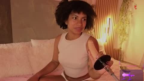 Mia online show from 11/17/25, 09:42