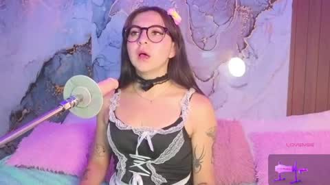 Mia online show from 04/19/26, 08:22