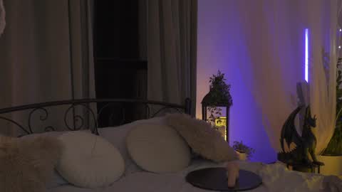 Alissa online show from 01/10/25, 03:29