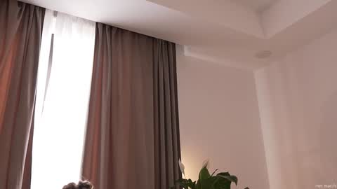 Alissa online show from 10/22/25, 07:19