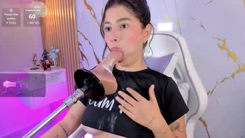 Alissa owens online show from 11/11/25, 05:24