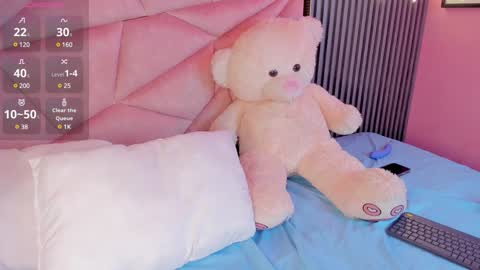 Alisse Miller online show from 12/21/24, 08:18