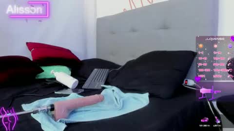 alisson0002 online show from 01/15/25, 03:39