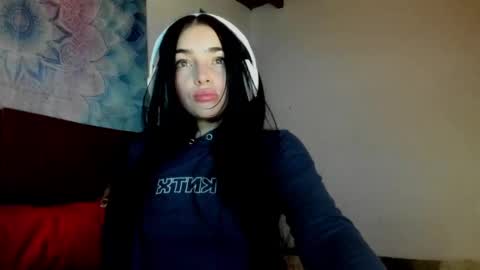 Alisson369  online show from 10/05/25, 10:13