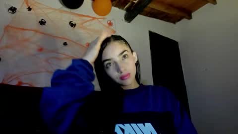 Alisson369  online show from 10/21/25, 10:16