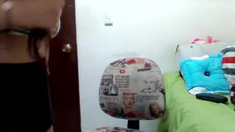 Snapshot of alisson_brand chatting on 02/21/25, 06:48 alisson brand online show from 02/21/25, 06:48