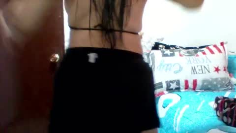 Snapshot of alisson_brand chatting on 01/16/26, 04:44 alisson brand online show from 01/16/26, 04:44