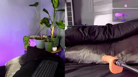 Snapshot of alisson_clare chatting on 12/19/25, 11:12 A L I S S O N online show from 12/19/25, 11:12