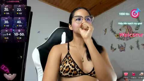 Alisson hoffman05 online show from 11/29/25, 12:46