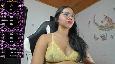 Snapshot of alisson_hoffman05 chatting on 05/10/26, 12:05 Alisson hoffman05 online show from 05/10/26, 12:05