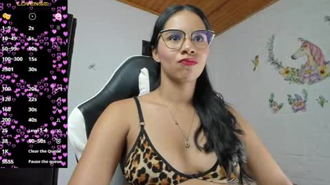Snapshot of alisson_hoffman05 chatting on 05/15/26, 11:56 Alisson hoffman05 online show from 05/15/26, 11:56