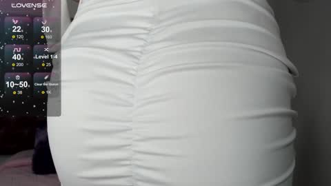 Alisson Domit  online show from 02/05/25, 03:09