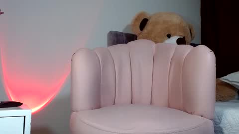 Snapshot of alissonkisses chatting on 12/11/24, 05:53 alisson online show from 12/11/24, 05:53