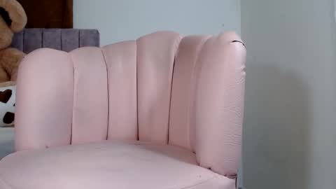 Snapshot of alissonkisses chatting on 02/12/25, 06:08 alisson online show from 02/12/25, 06:08