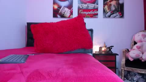 Snapshot of alissontattoo chatting on 02/28/25, 12:20 Mistress Alisson  online show from 02/28/25, 12:20