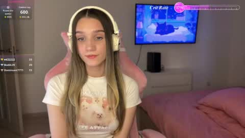 Snapshot of alisssa_s chatting on 04/29/26, 05:41 Alise online show from 04/29/26, 05:41