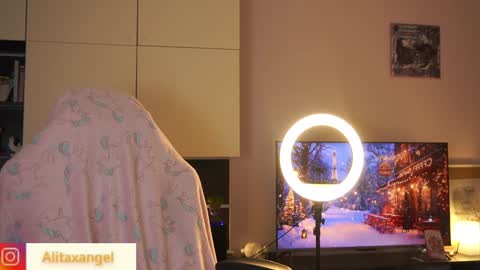 A L I T A online show from 12/05/24, 07:28