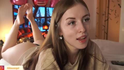 A L I T A online show from 12/03/25, 05:22