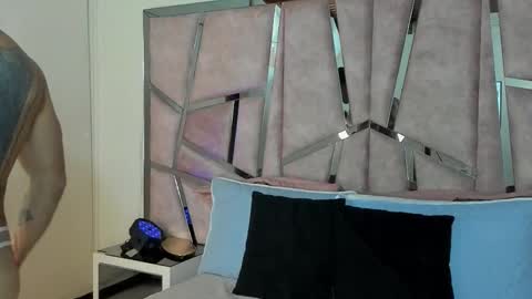 alix online show from 10/27/25, 08:57