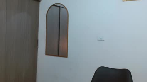 alix online show from 11/05/25, 05:07