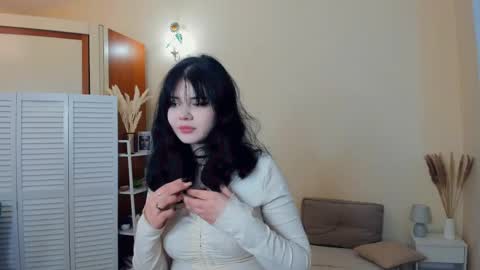 Snapshot of alixypunter chatting on 05/14/26, 07:48 Emily online show from 05/14/26, 07:48