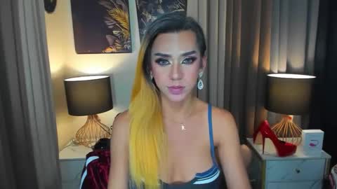 Snapshot of aliyahdeluxx chatting on 12/06/24, 02:02 aliyah online show from 12/06/24, 02:02