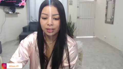 alizee_rae online show from 11/13/25, 02:49