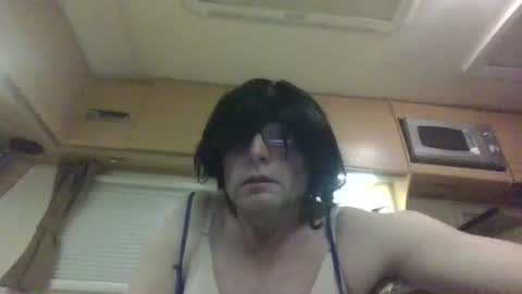 allan68539 online show from 10/04/25, 04:32