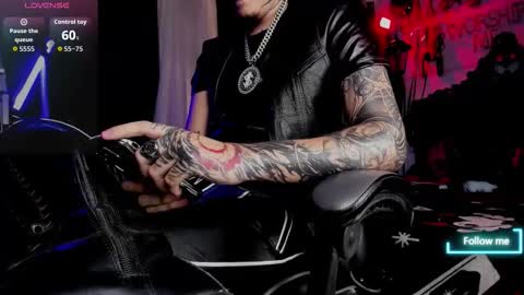   online show from 10/20/25, 07:36