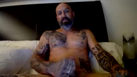 allaroundamazing13 online show from 12/20/25, 01:34