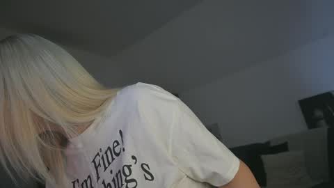 A day u didnt smile is a lost day online show from 01/27/25, 08:18