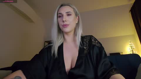 A day u didnt smile is a lost day online show from 12/05/25, 04:58