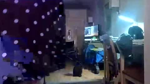 Stormy Day  online show from 10/18/25, 01:34